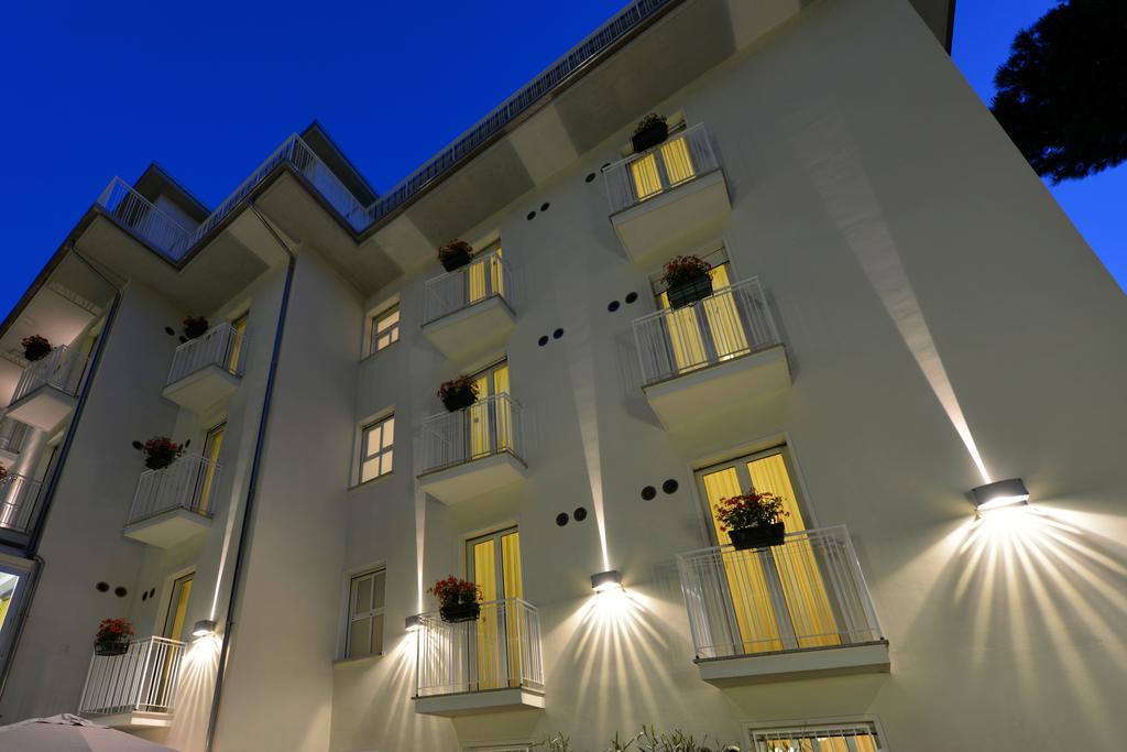 Hotel Cuba Milano Marittima Esterno foto